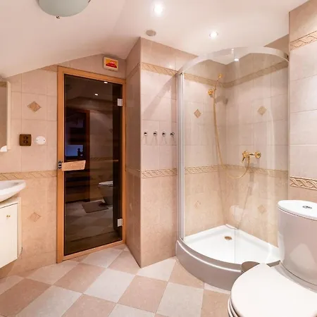 5br 2bath Masarykovo Nabrezi Appartement Praag