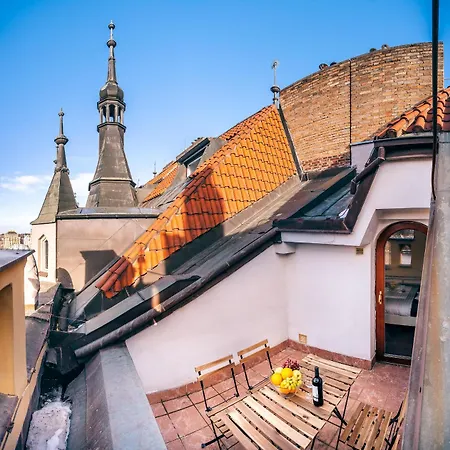 Appartement 5br 2bath Masarykovo Nabrezi